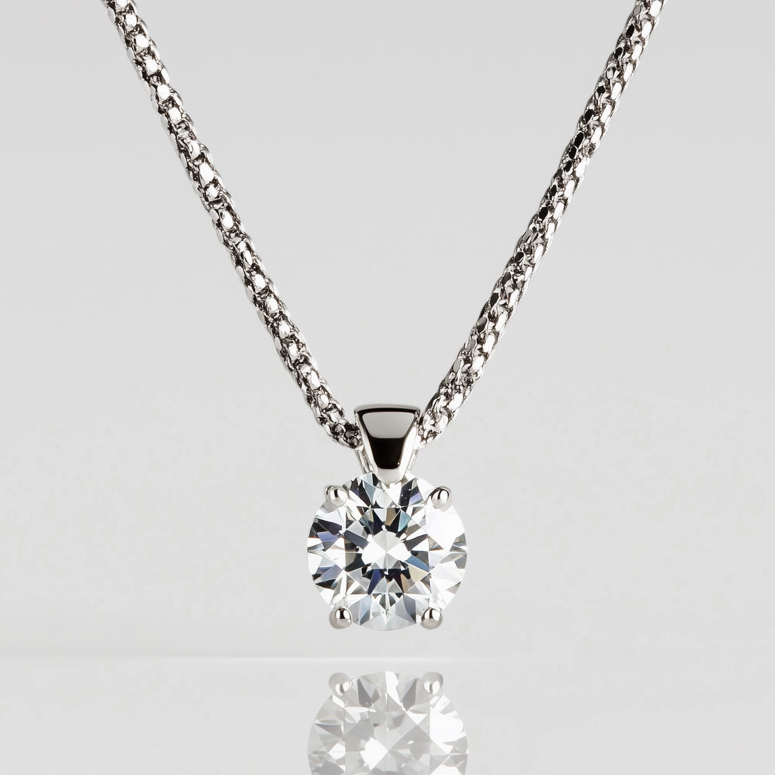 Lustra Halo Necklace